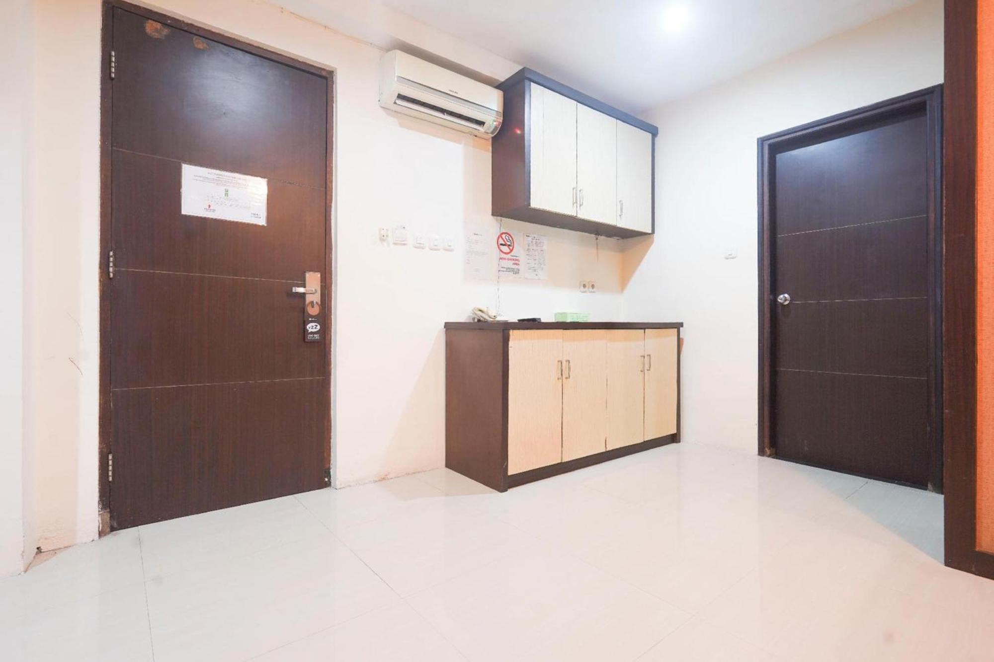 Collection O Losari Near Pantai Losari Formerly Hotel Grand Populer Μακασάρ Εξωτερικό φωτογραφία