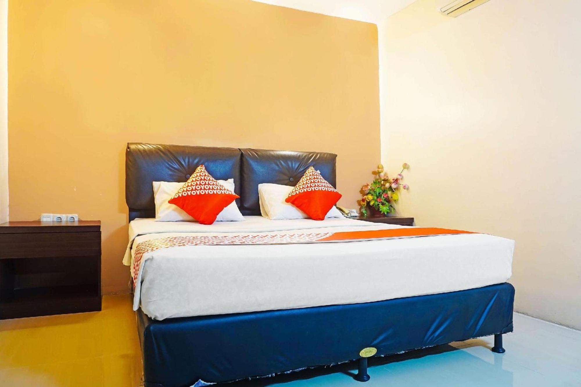 Collection O Losari Near Pantai Losari Formerly Hotel Grand Populer Μακασάρ Εξωτερικό φωτογραφία